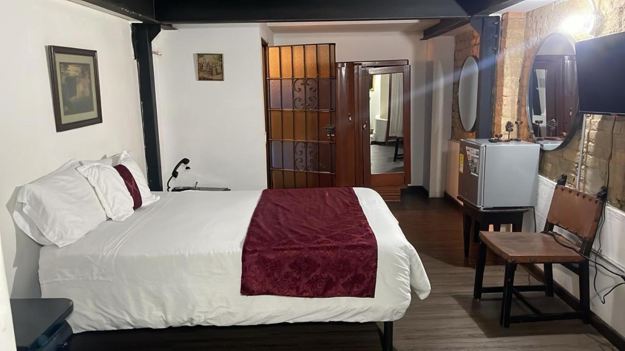 Hotel Casa De La Luz Богота Экстерьер фото